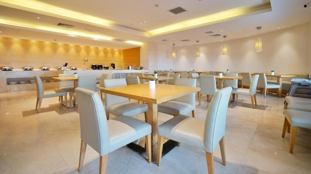 JI Hotel Tianjin Binjiangdao Bagian luar foto